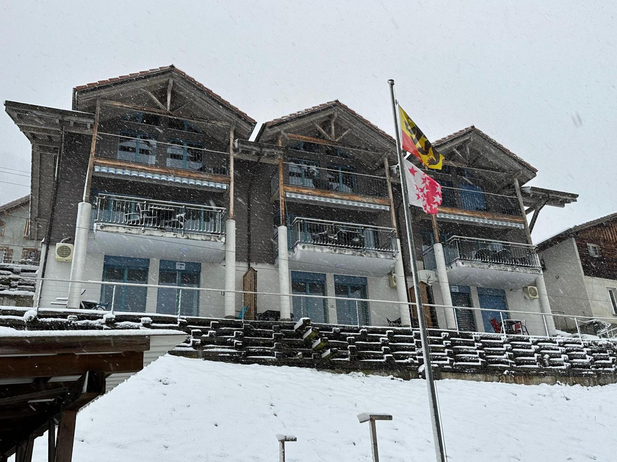 Lake View Residence Niederried bei Interlaken Esterno foto